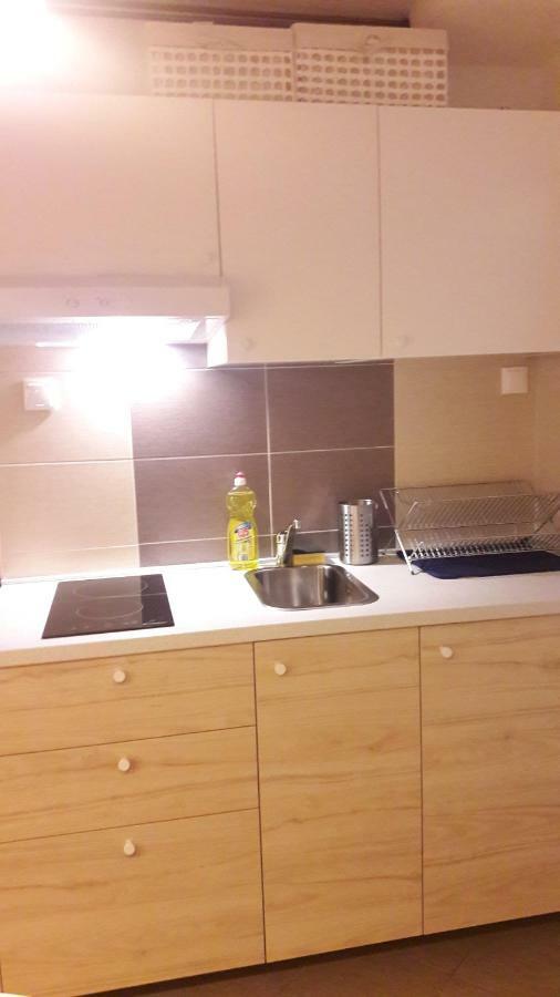 Dora Hotel Njivice Buitenkant foto